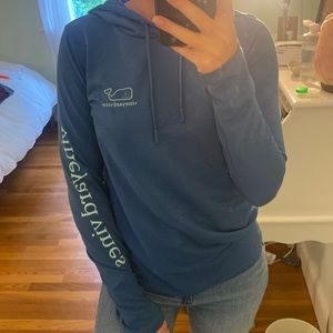 Vineyard vines hoodie
